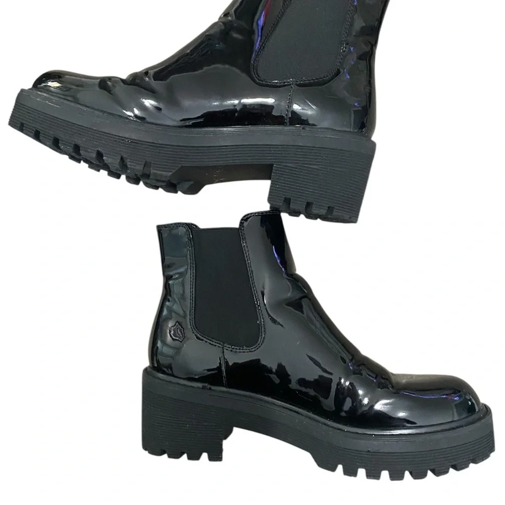 Limelight Trending Black Patent Leather Chelsea Boots l Black Lugg Boots Size 9